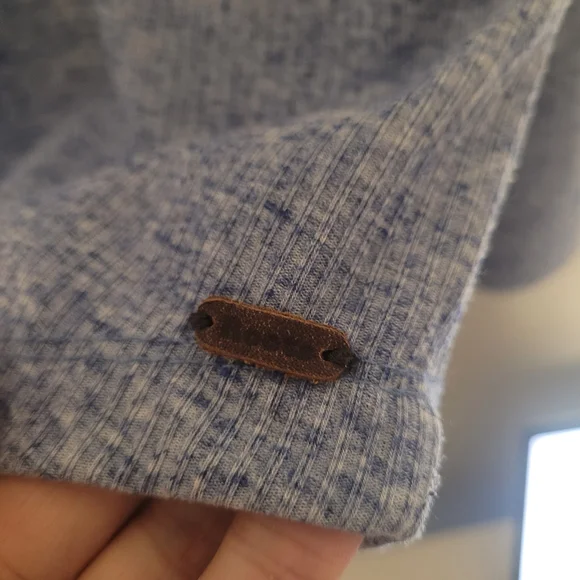 Roots Heathered Blue Long Sleeve V-Neck Top | M Linen Blend - Picture 4 of 4